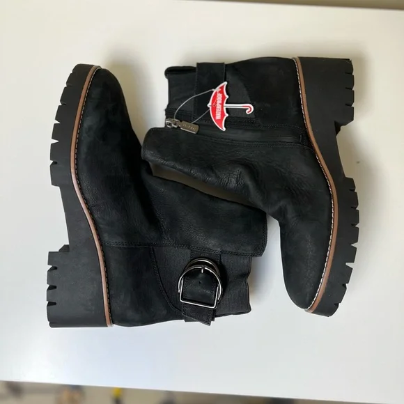 Blondo Waterproof Dagger Bootie In Black Nubuck with Buckle Size 10 - Picture 5 of 9